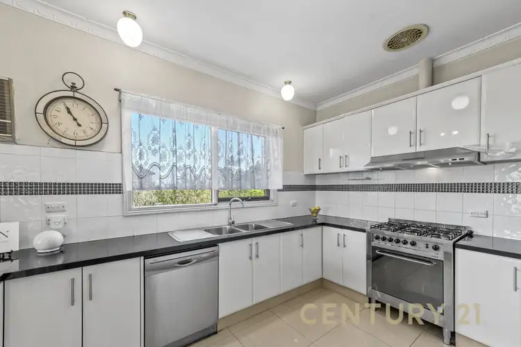 Sixth view of Homely house listing, 37 Daniel Solander Drive, Endeavour Hills VIC 3802