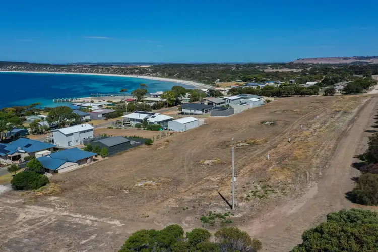 10 Maxwell Terrace, Emu Bay SA 5223