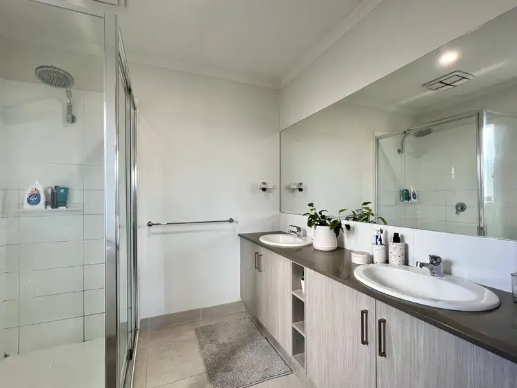 Fourth view of Homely house listing, 15 Mountford Rise, Pakenham VIC 3810