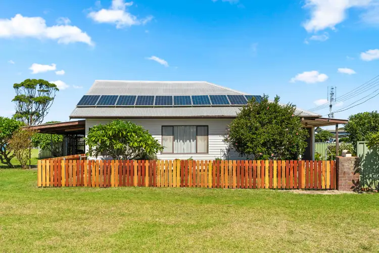 22 Haiser Rd, Greenwell Point NSW 2540