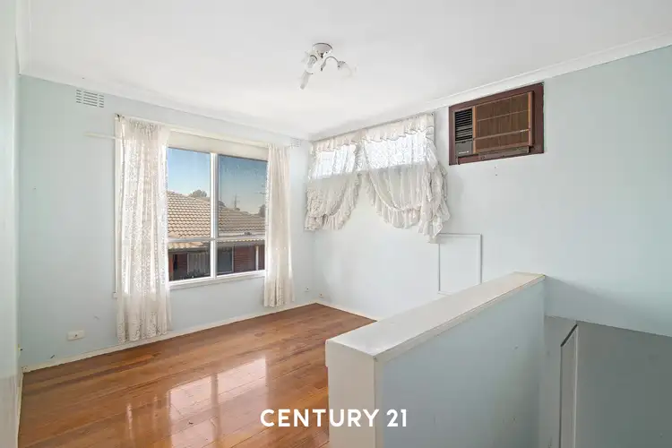 Sixth view of Homely house listing, 1 Clunies Ross Crescent, Mulgrave VIC 3170