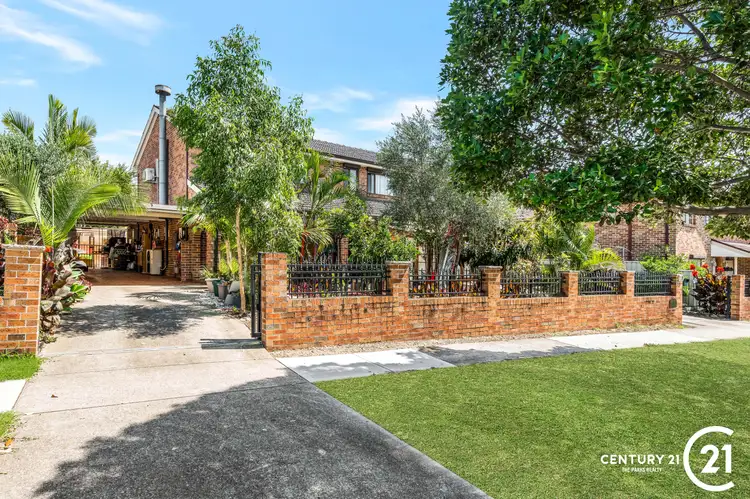23 Kingfisher Avenue