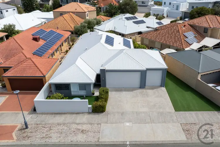 32 Avalon Parade, Wannanup WA 6210