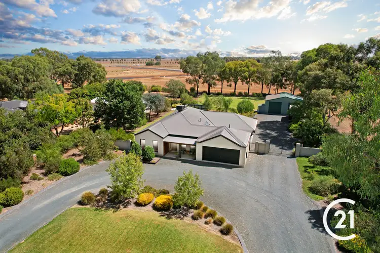 61 Wharparilla Drive, Echuca VIC 3564