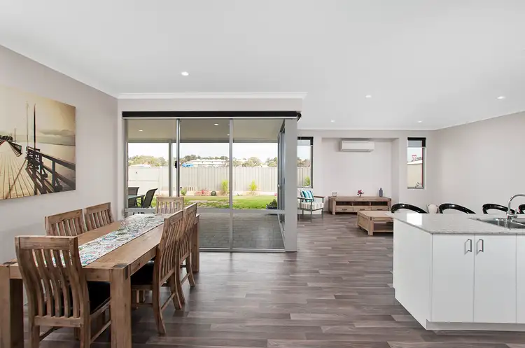 Fifth view of Homely house listing, 40 Kenwyn Drive, Kealy WA 6280