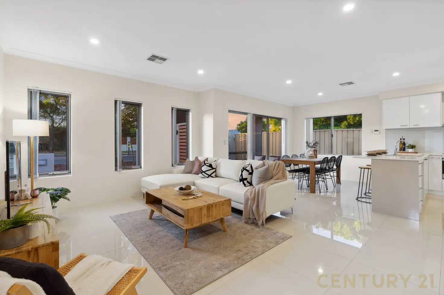 Main view of Homely house listing, 1/122 Oats Street, Carlisle WA 6101