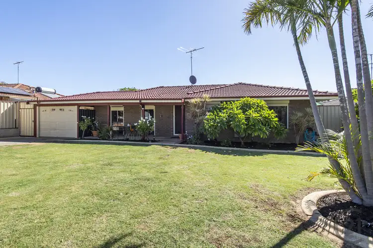 4 Zambesi Drive, Greenfields WA 6210