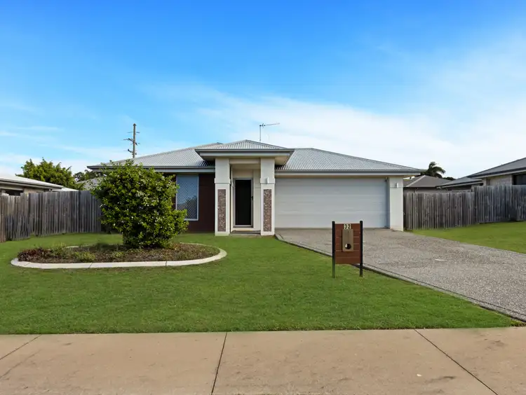 32 Seahaven Circuit, Pialba QLD 4655