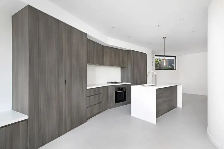 Third view of Homely apartment listing, 2/6-8 Diamond Bay Road, Vaucluse NSW 2030