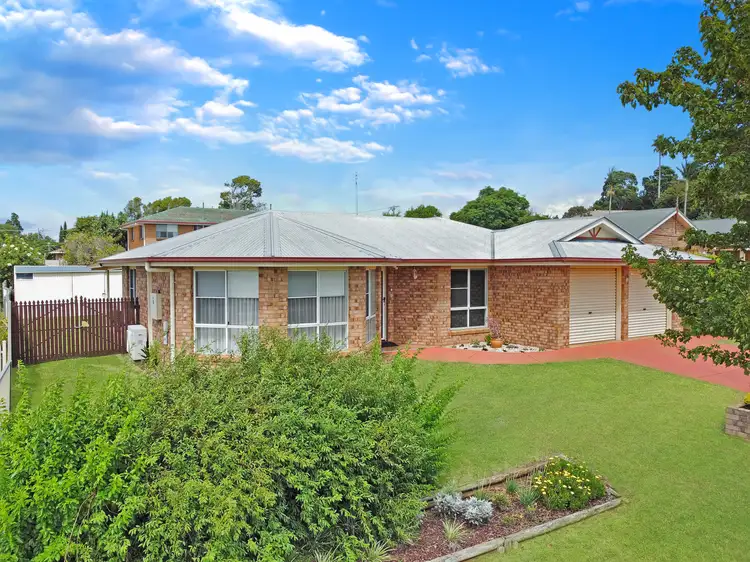 6 Samantha Close, Darling Heights QLD 4350
