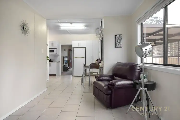 Fifth view of Homely house listing, 2 Danella Street, The Oaks NSW 2570