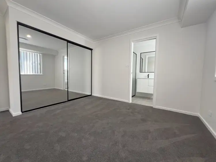 Fifth view of Homely semi-detached listing, 2/52 Best Street, Parkes NSW 2870