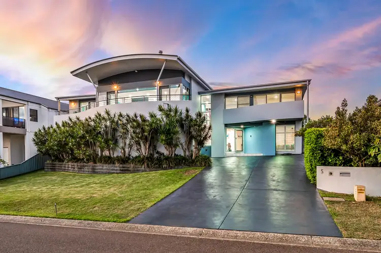 5 Elandale Place, Redhead NSW 2290