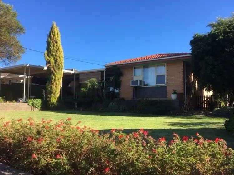 27 Glenda Avenue, Morphett Vale SA 5162