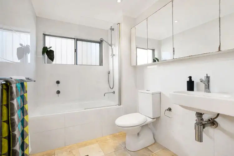 Fifth view of Homely apartment listing, 2/32-34 The Avenue, Rose Bay NSW 2029