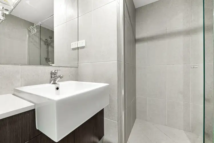 Fifth view of Homely apartment listing, 33a/15 Shine Court, Birtinya QLD 4575