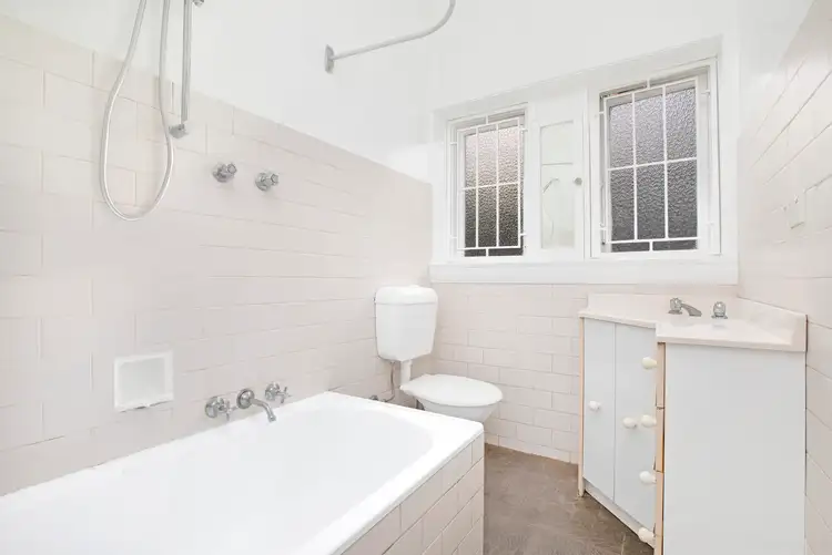 Fifth view of Homely apartment listing, 2/57 O'Sullivan Road, Rose Bay NSW 2029