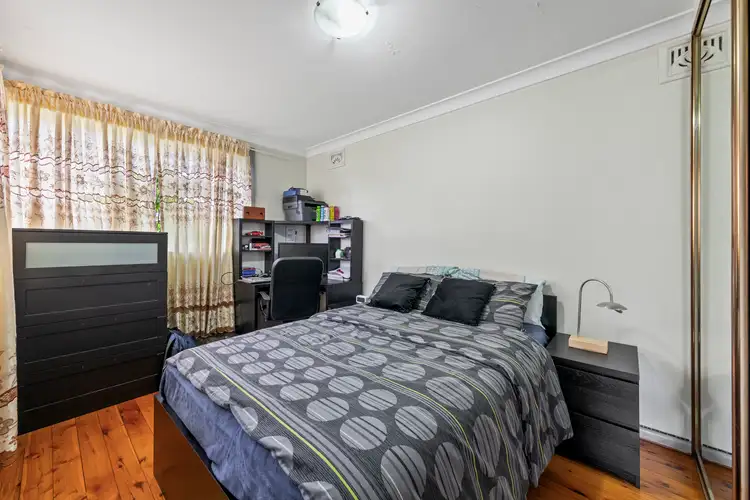 Fifth view of Homely house listing, 10 Waratah Crescent, Macquarie Fields NSW 2564
