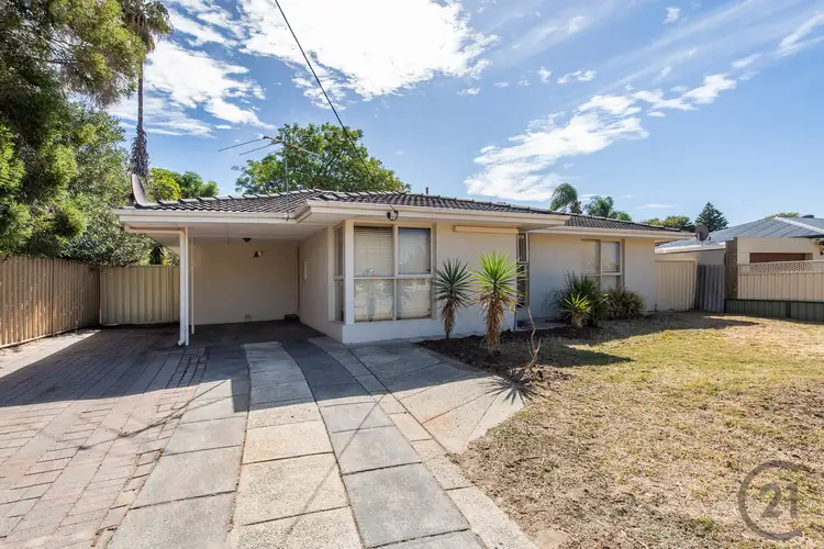 22 Glyndebourne Avenue, Thornlie WA 6108