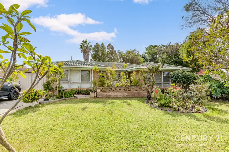 38 Glyndebourne Avenue, Thornlie WA 6108