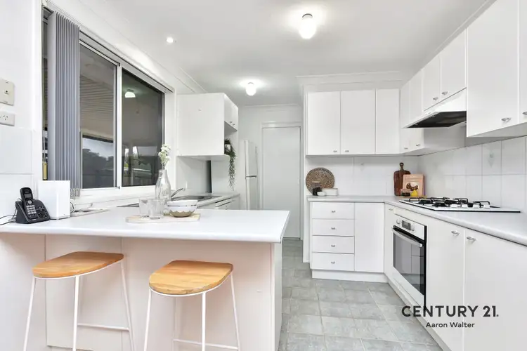 Fifth view of Homely house listing, 21 Blue Gum Court, Mount Hutton NSW 2290