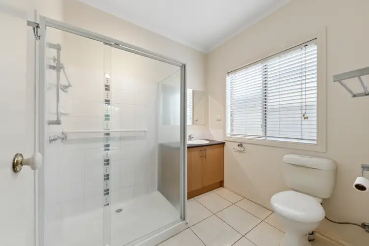 Fourth view of Homely house listing, 6 Macquarie Circuit, Pakenham VIC 3810