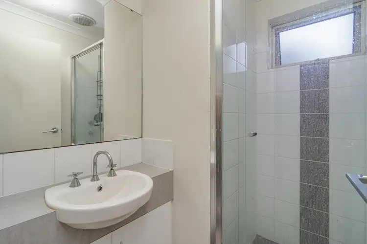 Fifth view of Homely house listing, 4 Clonmel Cove, Ridgewood WA 6030