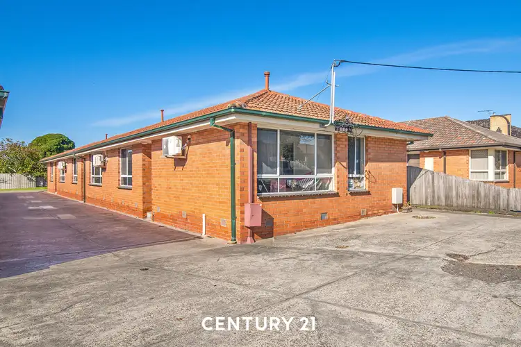 2/72 Ormond Road, Clayton VIC 3168