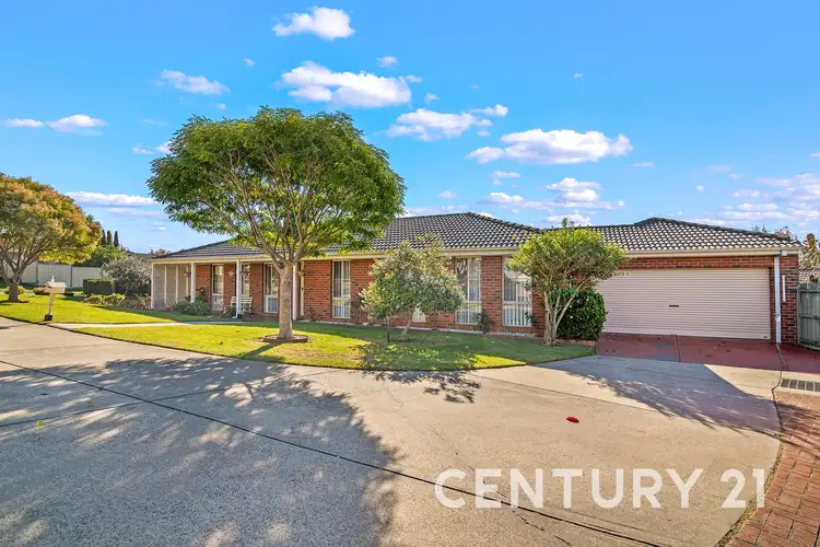 2 Nihila Court, Hampton Park VIC 3976