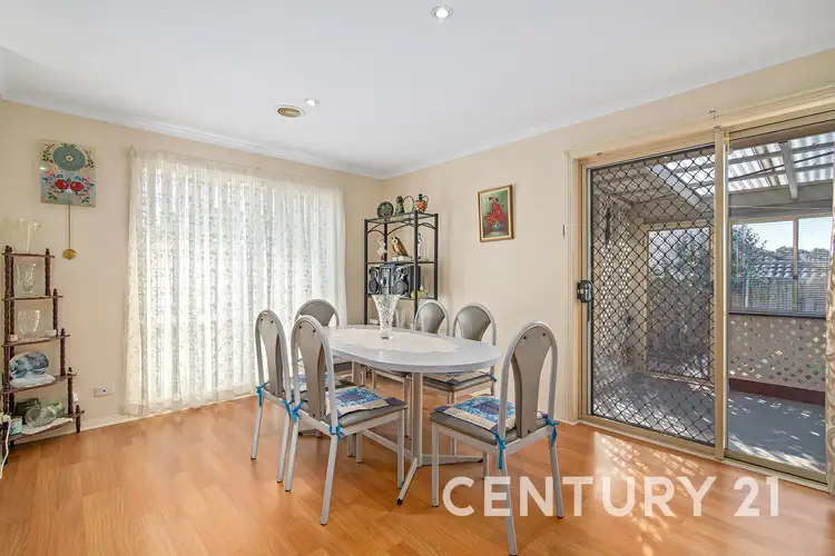 Fifth view of Homely house listing, 2 Nihila Court, Hampton Park VIC 3976