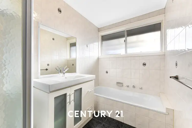 Sixth view of Homely house listing, 5 Ondine Court, Keysborough VIC 3173