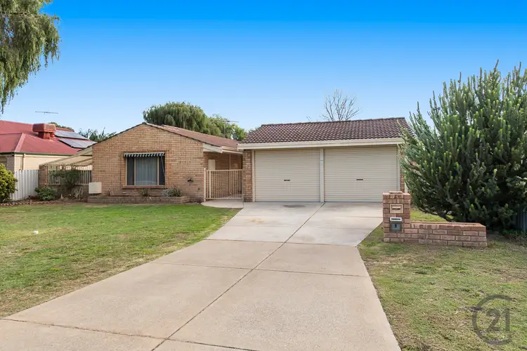 9 Strelley Road, Golden Bay WA 6174