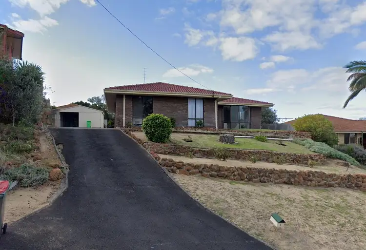 2 Aylesbury Place, Australind WA 6233