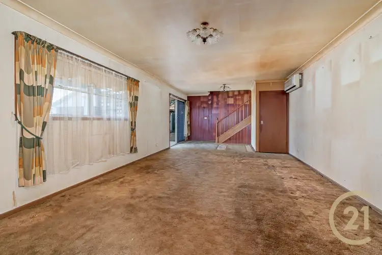 Fifth view of Homely house listing, 100 Heckenberg Avenue, Sadleir NSW 2168