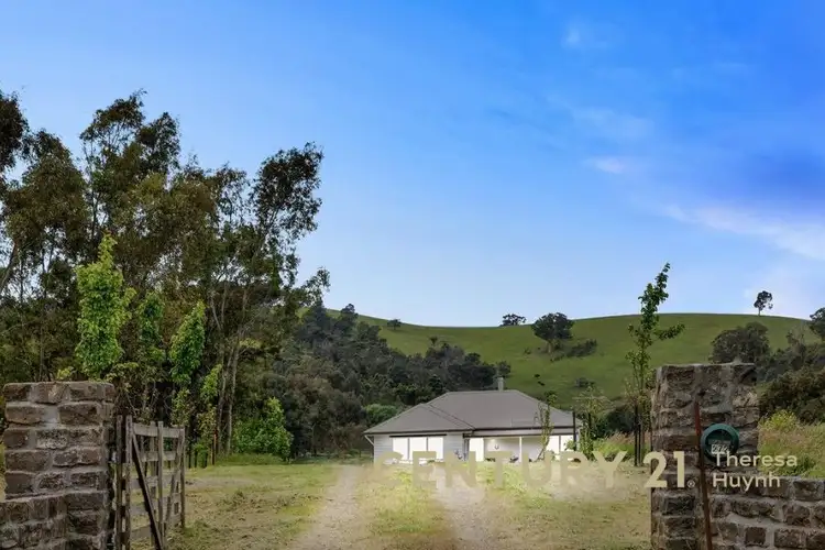 272 Steels Creek Road, Yarra Glen VIC 3775