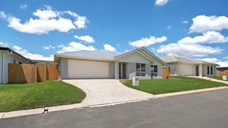 Second view of Homely house listing, 5 Bimbadean Circuit, Southside QLD 4570