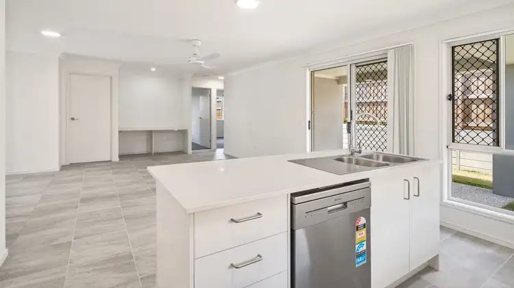 Fifth view of Homely house listing, 5 Bimbadean Circuit, Southside QLD 4570