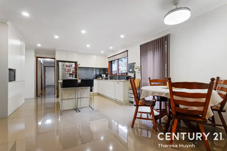 Fourth view of Homely house listing, 27 Mildura Crescent, Endeavour Hills VIC 3802
