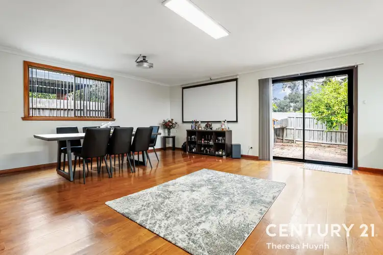 Fifth view of Homely house listing, 27 Mildura Crescent, Endeavour Hills VIC 3802