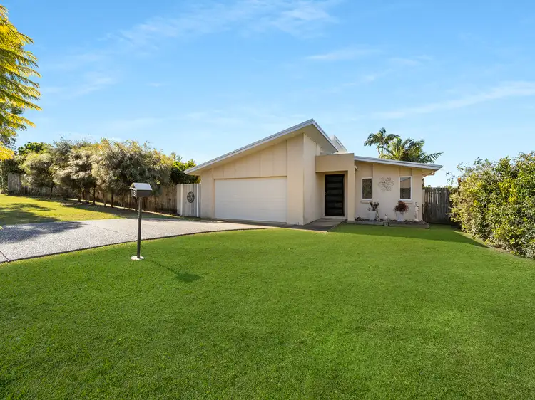 13 Heights Road, Beerwah QLD 4519