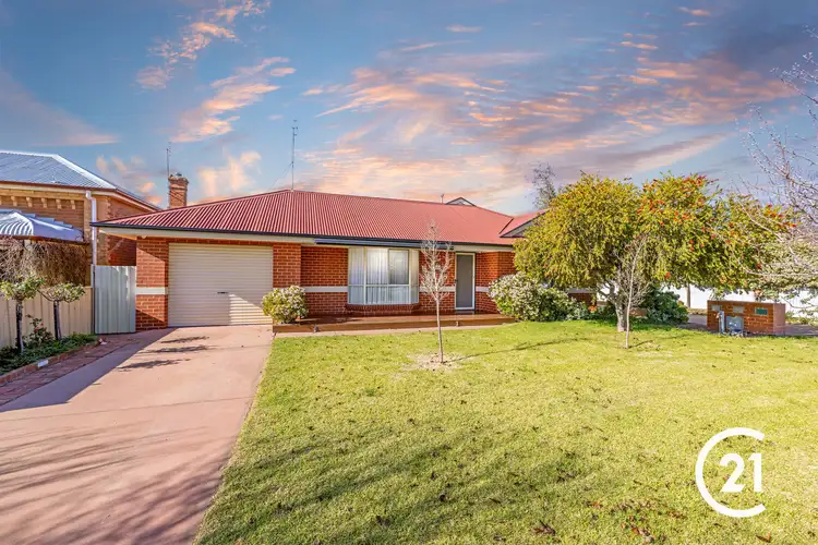Main view of Homely unit listing, 1/98 Mitchell Street, Echuca VIC 3564