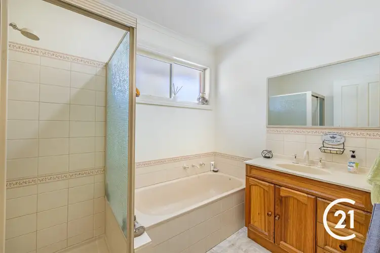 Sixth view of Homely unit listing, 1/98 Mitchell Street, Echuca VIC 3564