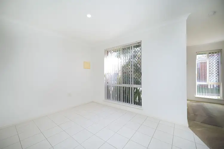 Fifth view of Homely villa listing, 18/9 Wakatipu Way, Joondalup WA 6027