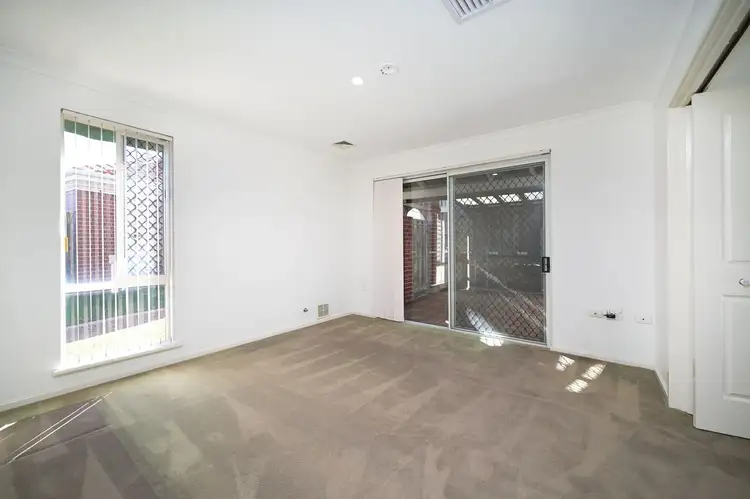 Sixth view of Homely villa listing, 18/9 Wakatipu Way, Joondalup WA 6027