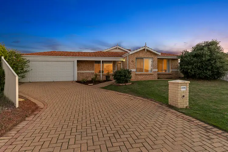 83 Macnaughton Crescent, Kinross WA 6028