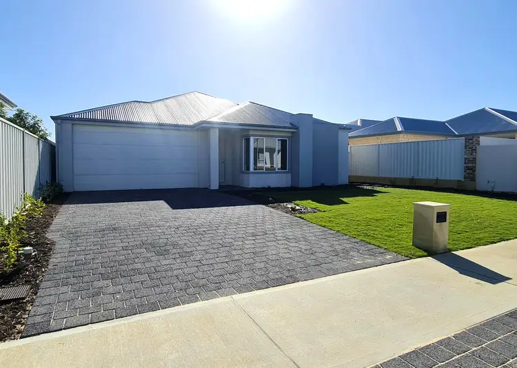 Second view of Homely house listing, 21 Kimolos Way, Alkimos WA 6038