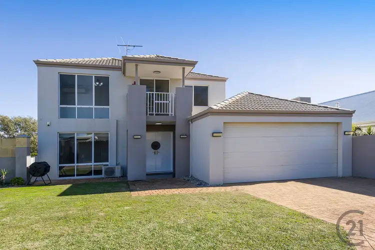 16 Crowsnest Terrace, Wannanup WA 6210
