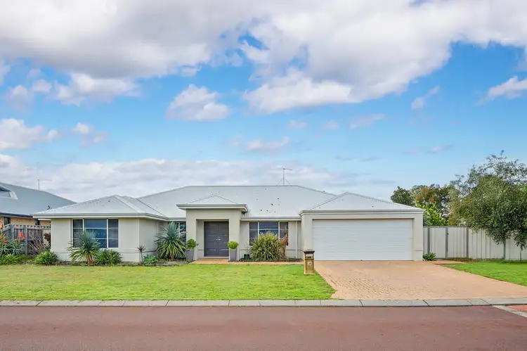 125 Barton Drive, Australind WA 6233