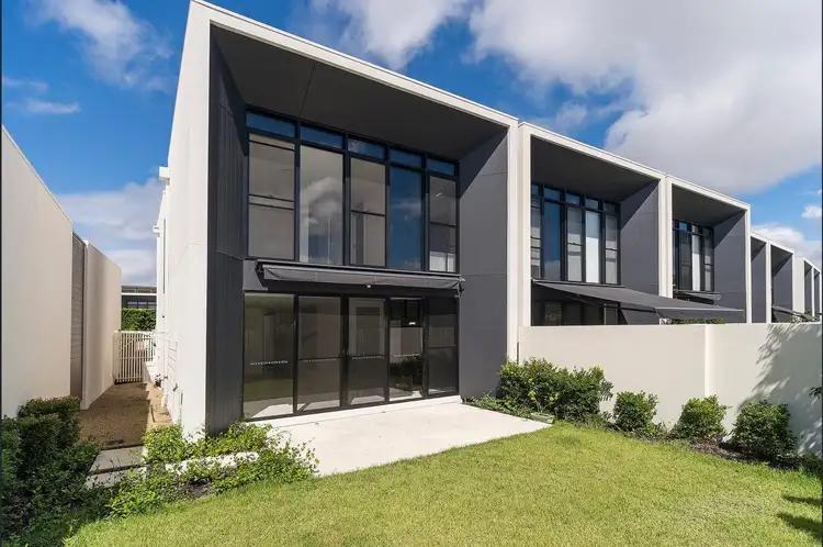 Main view of Homely semi-detached listing, 8 Theatre Drive, Benowa QLD 4217