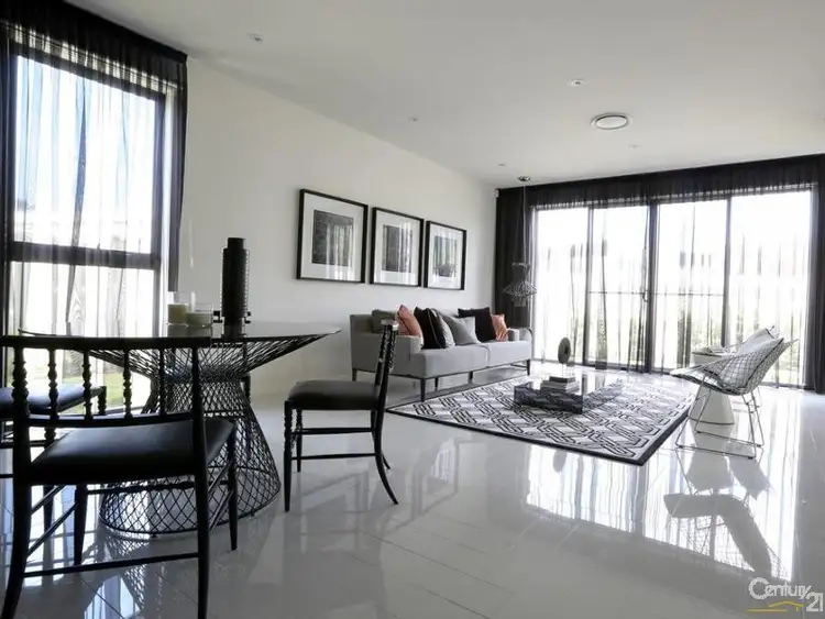 Fifth view of Homely semi-detached listing, 8 Theatre Drive, Benowa QLD 4217
